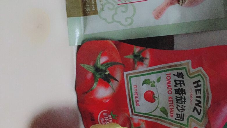 酱香腰果鸡丁,准备好酱料