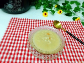 早餐+香浓奶白花生汤