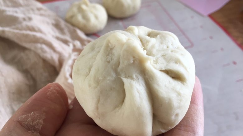松软好吃的包子(附完整馅料制作方子),收口包好