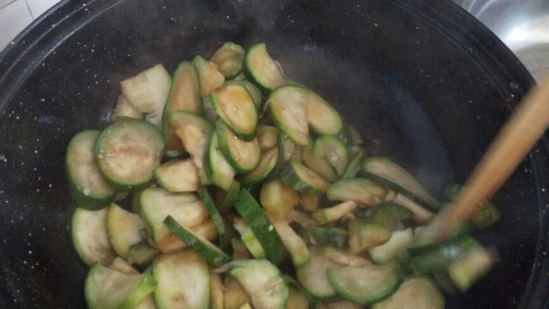 丝瓜鸡蛋汤,再炒一会。