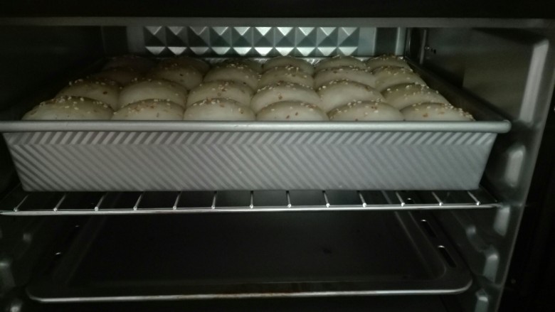 超软(夹馅)小餐包,烤箱预热,中层,上下火175度,25分钟