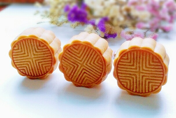 蔓越莓绿豆馅月饼(内附馅料做法),成品图!
