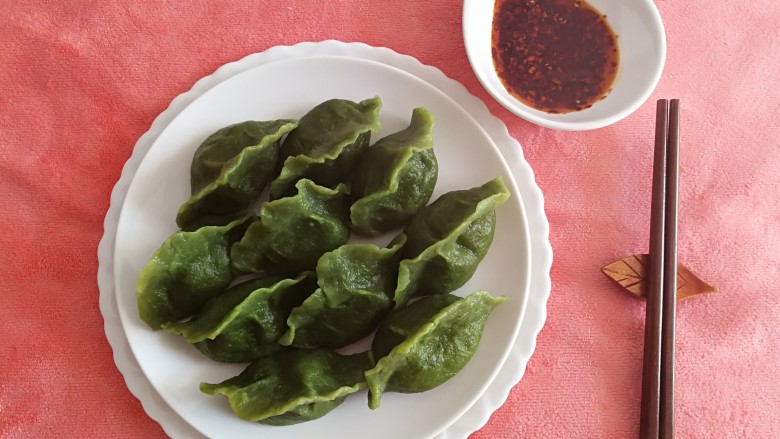 全芹菜猪肉馅饺子,美美哒！