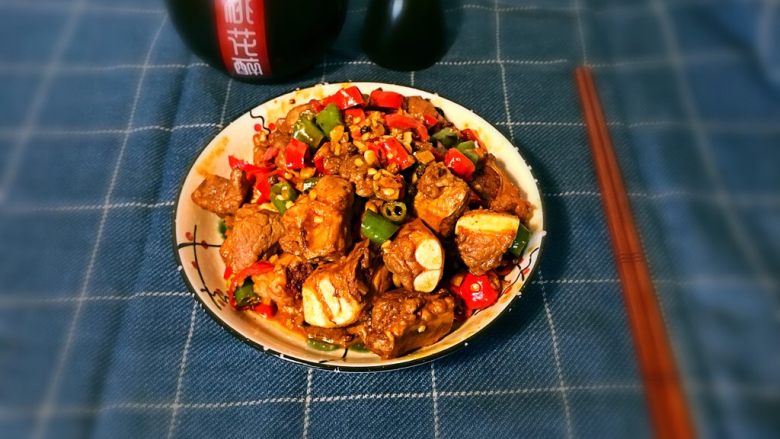 双椒排骨,排骨配点小酒,味道特别棒