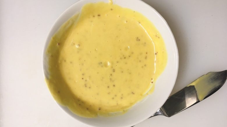 鲷鱼莳萝鲜虾卷,一块儿尝尝鲜…………, 捣鼓均匀(操作很白痴,但…真的好吃)。