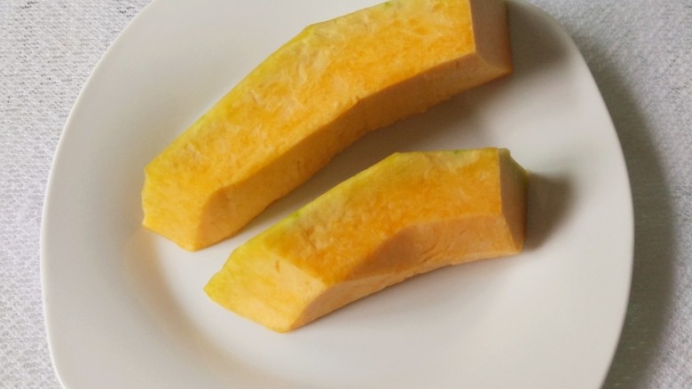 早餐+南瓜发糕,老南瓜去皮后净重200克