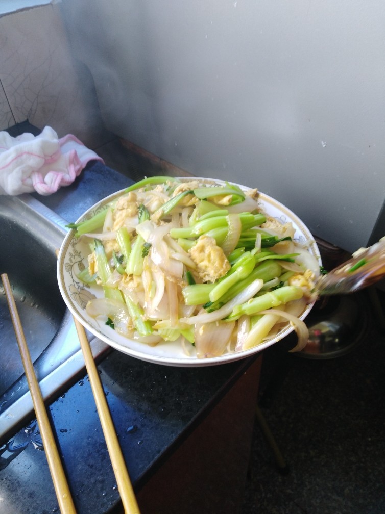香蔥炒蛋。(白菜),好吃的菜,完成啦!