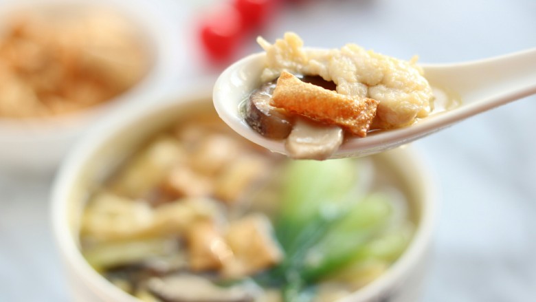 滑嫩营养鸡片汤,要不要来一碗,很香哒~