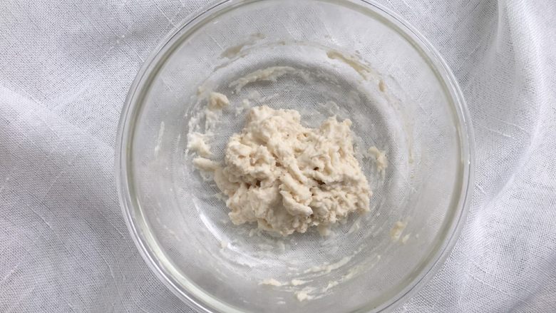 芝士培根面包(波兰种),用筷子搅拌至无干粉