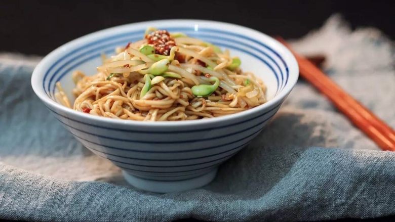 夏至面,一碗超简单夏至凉拌面就做好啦~