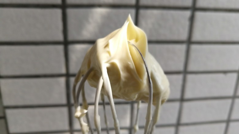 解救“冻坏”的芝士奶酪(附带简单粗暴保存芝士奶酪的方法),看了这个菜谱,从此再也不怕“豆腐渣”芝士奶酪了👏👏👏简直是感动天地啊!