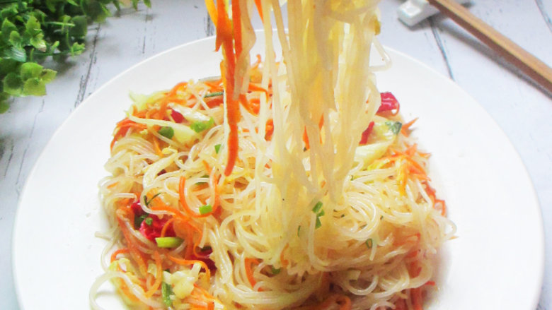 素炒粉丝,超级下饭，味道好极了