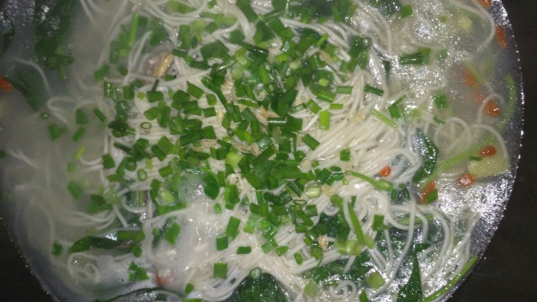 面条🍜,撒葱