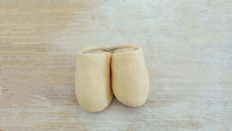 爱心豆沙包,两边合拢
