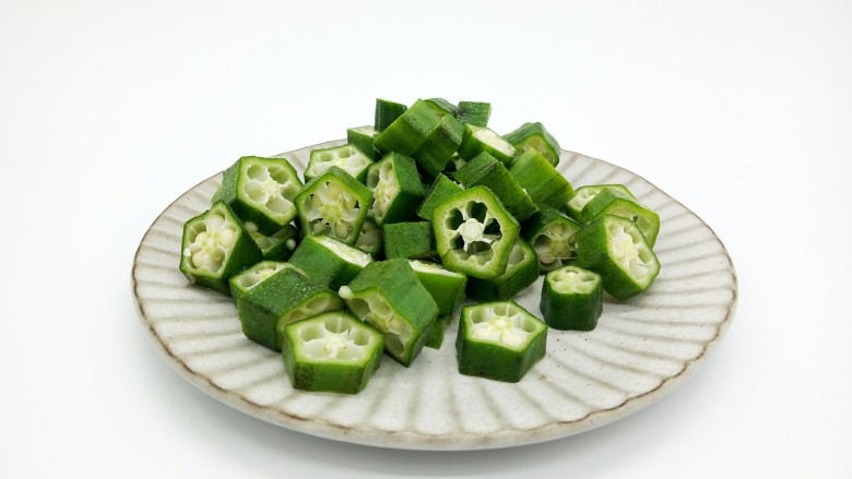 绿色美食+大杂烩年糕汤,<a style='color:red;display:inline-block;' href='/shicai/ 70'>秋葵</a>切小丁,