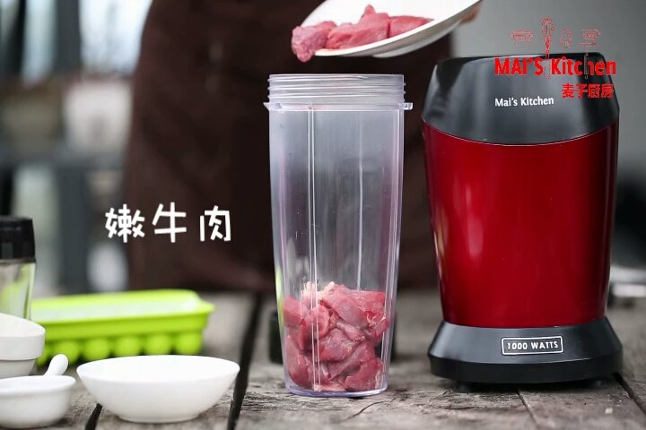 无添加低脂 | 黑胡椒脆皮牛肉肠,将嫩牛肉