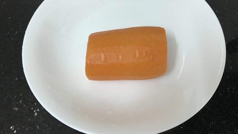 绿色美食~素炒西葫芦丝,萝卜去皮