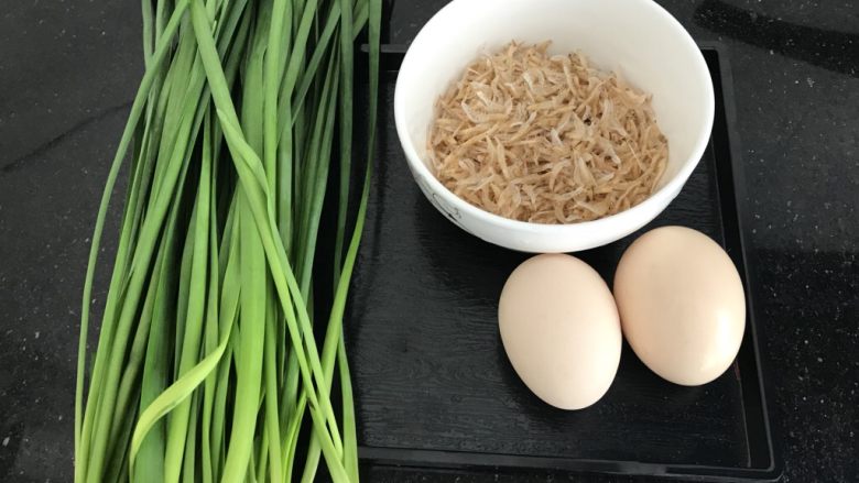 绿色美食~虾皮鸡蛋炒韭菜,材料非常简单⬆️