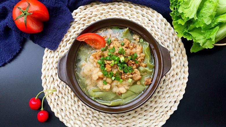 绿色美食+红嘴绿鹦哥铺盖面