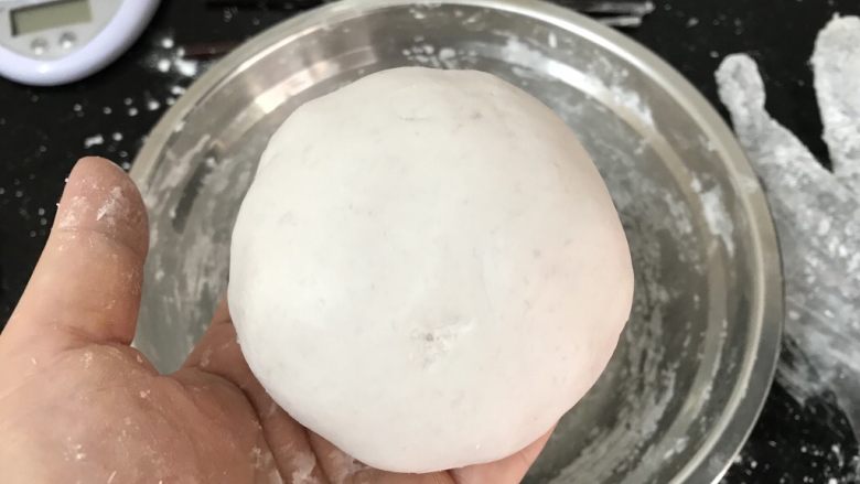 多彩Q弹的芋圆~越嚼越过瘾,揉成面团