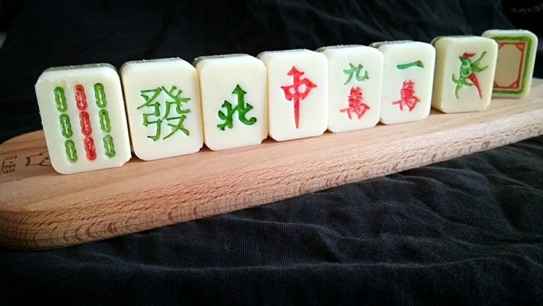 能打又能吃的麻将!,休息的时候可以叫上三五知己一起来,玩麻将,吃麻将吧,别有一番乐趣!