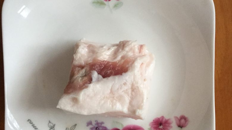 老北京炸酱面片,准备一块五花肉,家里的肉有点肥也一样好吃