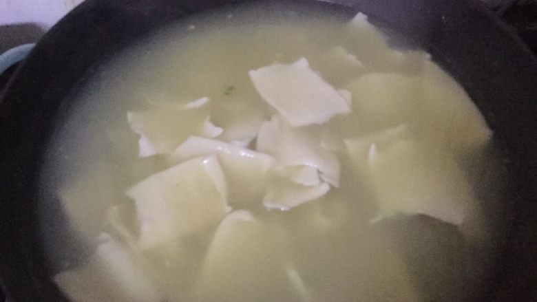 老北京炸酱面片,自己杆的面好熟,开俩个开就好了