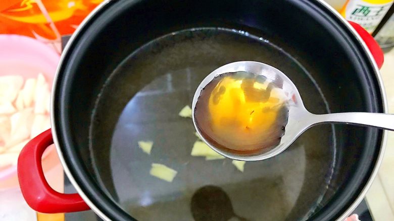 山药黑木耳胡萝卜排骨汤,加两勺料酒!