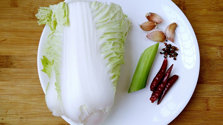 香辣白菜帮,准备食材!