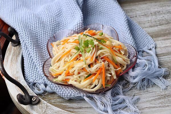 凉拌金针菇～简单快手