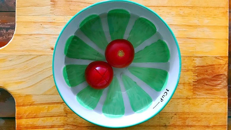 黄金牛油果藜麦炒饭,再冷水里泡一下!