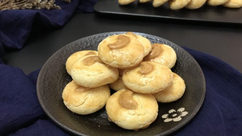 腰果小酥饼,真心推荐!非常好味!
谁知谁知道!