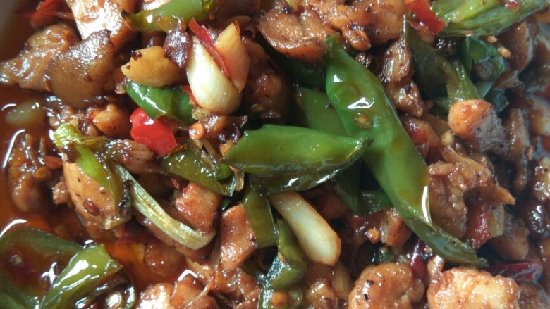 
就这样炒鸡腿肉🐔🐔