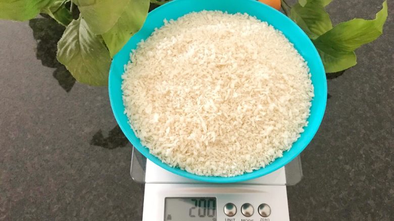 上海炸猪排,200g的面包粉,