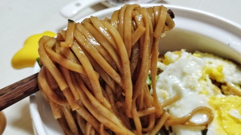 零失败葱油拌面,哈~是不是很简单。