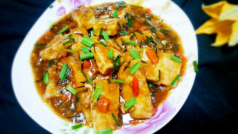 糖醋豆腐,小二上菜啦!酸酸甜甜的豆腐,做好啦!