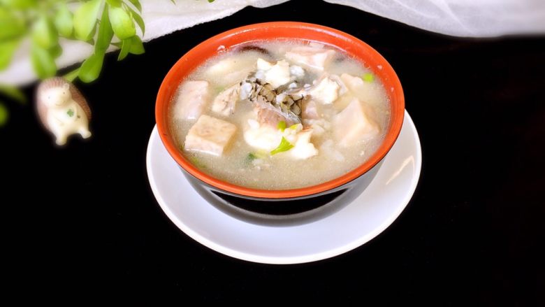 生鱼肉片粥,完成,成品。