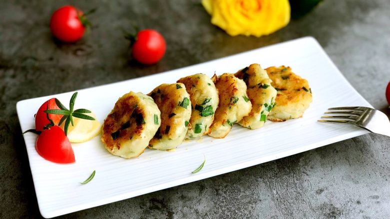 韭菜鱼饼,赶快给家人做吧!