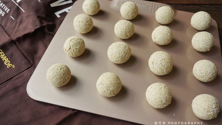 伯爵红茶麻薯,好看的小裂缝,散发淡淡的佛手柑的香气