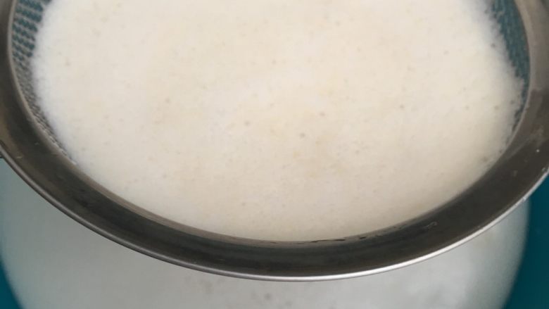 豆腐脑,320克的黄豆加了1200ml的水，用料理机打碎，然后过滤2遍