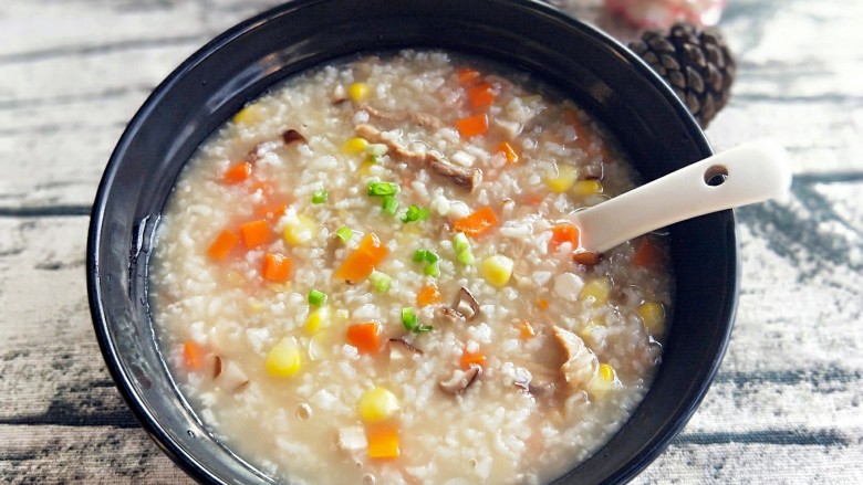 什锦瘦肉粥,热腾腾的,赶紧盛一碗吧!