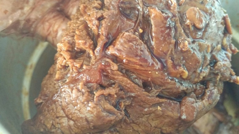 酱牛肉,均匀之后,腌制30分钟
