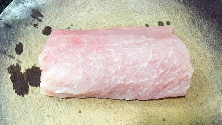 美味虾仁瘦肉粥,<a style='color:red;display:inline-block;' href='/shicai/ 429'>瘦肉</a>清洗干净,切片