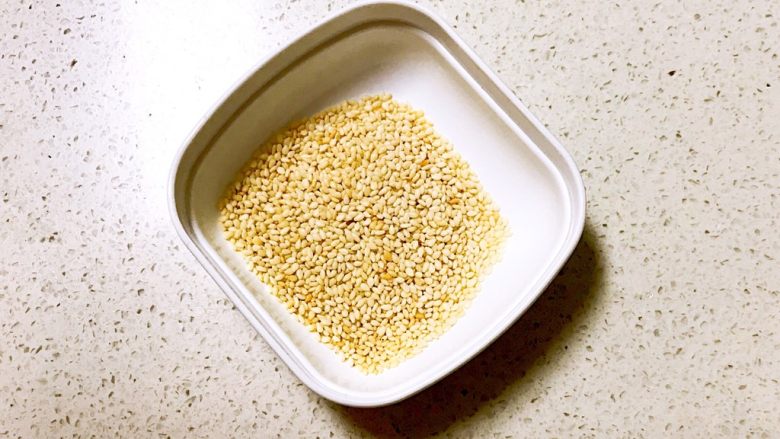 10分钟快手菜 杂蔬炒面,熟白芝麻