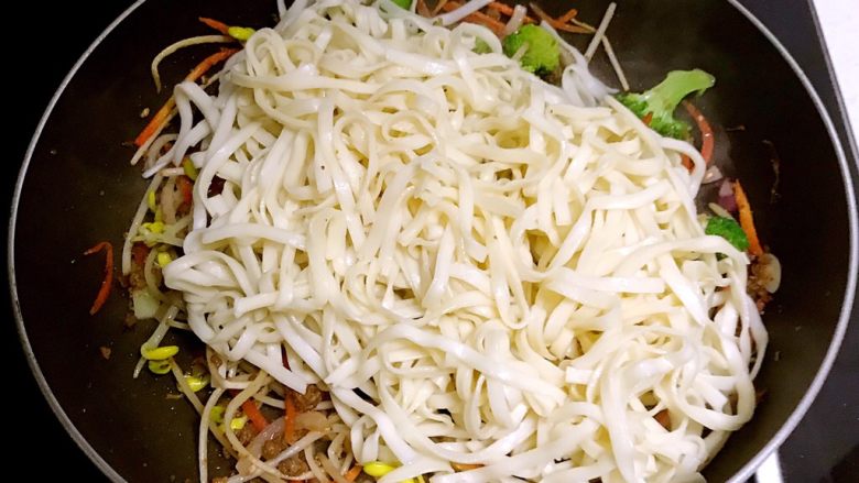 10分钟快手菜 杂蔬炒面,加入面条