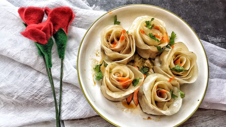 唯美的玫瑰花饺子,成品图