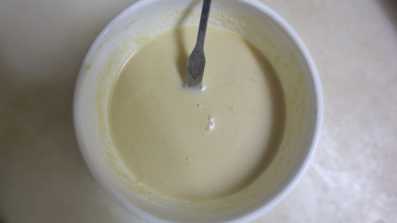 通菜两吃(腐乳/虾酱),再加入20g水拌成腐乳水,备用