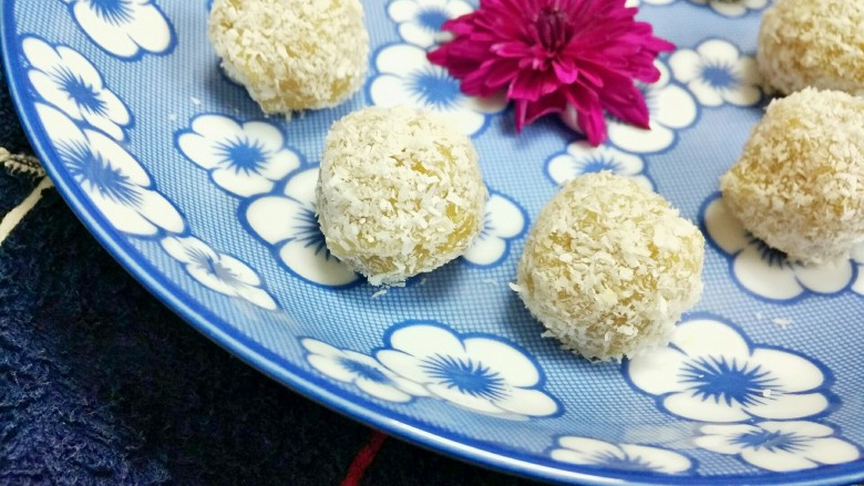 中式点心----雪花照芙蓉