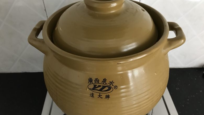 椰子粉葛煲老鸡~秋季滋养汤汤,大火烧开转小火煲1.5-2小时