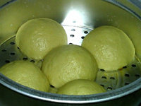 玉米面馒头(冷藏发酵),揭盖